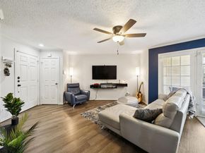 16301  Ledgemont Lane  281, Addison Texas 75001