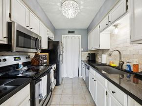 16301  Ledgemont Lane  281, Addison Texas 75001