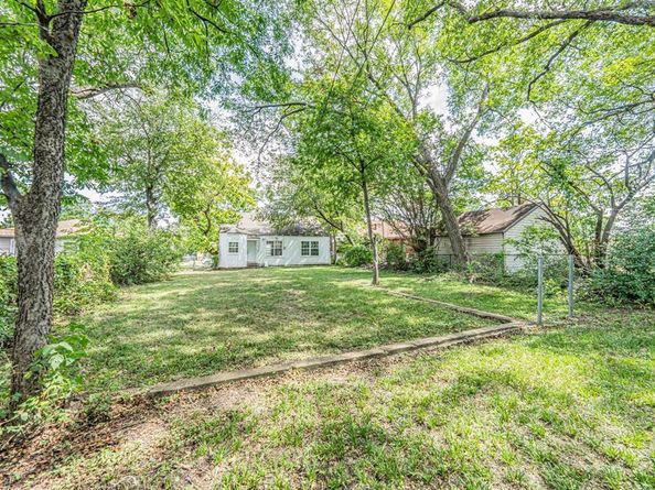 1259  Fernwood Avenue , Dallas Texas 75216