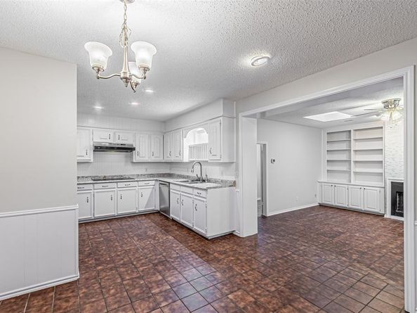 5209  Smokerise Court , Arlington Texas 76016