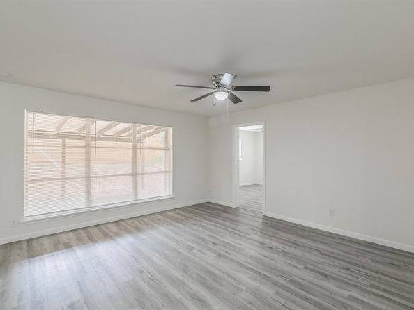 400  Joanna Drive , Hurst Texas 76053