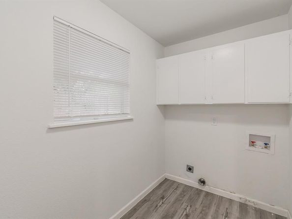 400  Joanna Drive , Hurst Texas 76053
