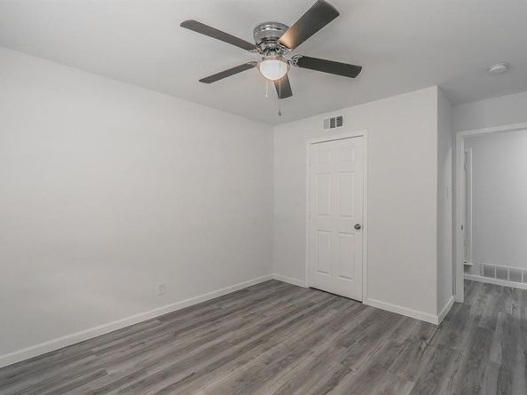 400  Joanna Drive , Hurst Texas 76053