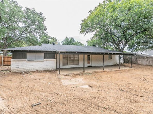 400  Joanna Drive , Hurst Texas 76053