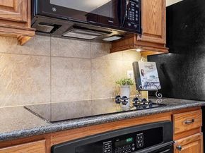 3801  Pineoak Lane , Denton Texas 76210