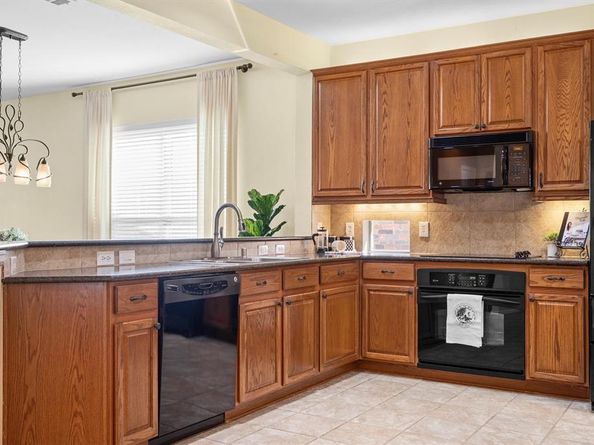 3801  Pineoak Lane , Denton Texas 76210