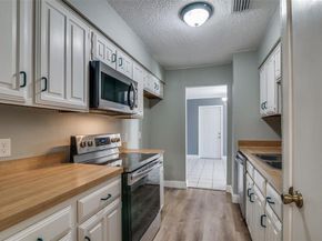 1905  Wyndemere Lane , Garland Texas 75042