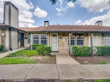 1905  Wyndemere Lane 