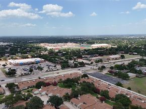 1905  Wyndemere Lane , Garland Texas 75042