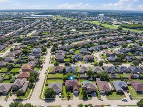 7000  Snowy Owl Street , Arlington Texas 76002