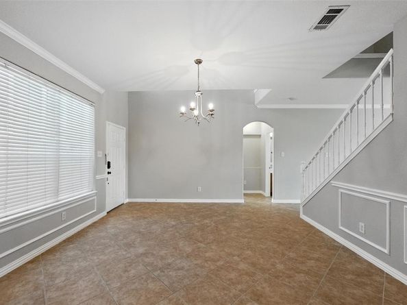 7000  Snowy Owl Street , Arlington Texas 76002