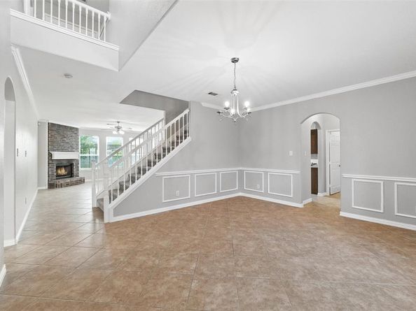 7000  Snowy Owl Street , Arlington Texas 76002