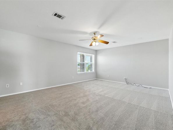 7000  Snowy Owl Street , Arlington Texas 76002