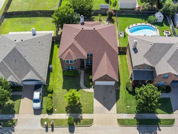 7000  Snowy Owl Street , Arlington Texas 76002