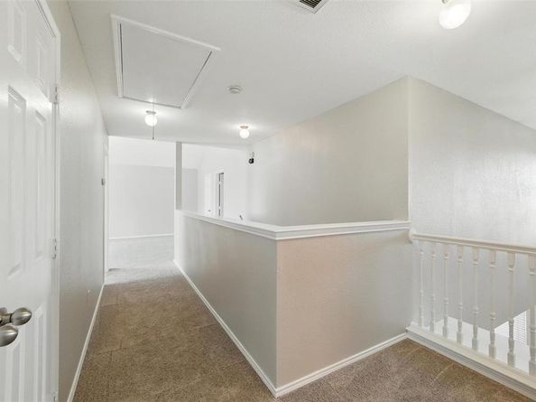7000  Snowy Owl Street , Arlington Texas 76002
