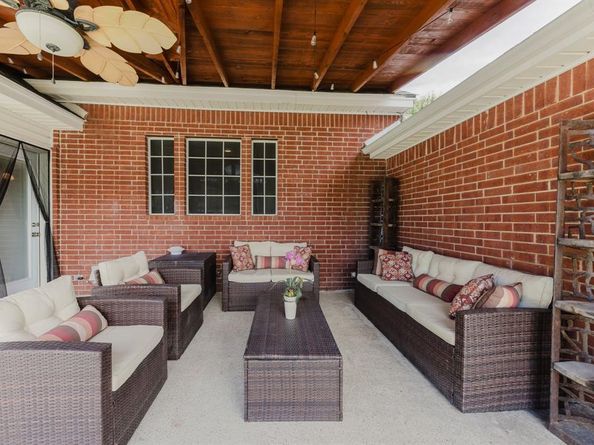 821  Quail Run Lane , Lancaster Texas 75146
