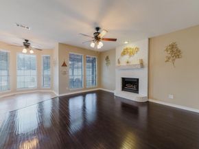 821  Quail Run Lane , Lancaster Texas 75146