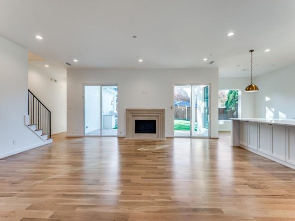 3838  Princess Lane , Dallas Texas 75229