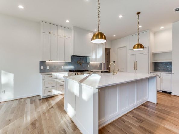 3838  Princess Lane , Dallas Texas 75229