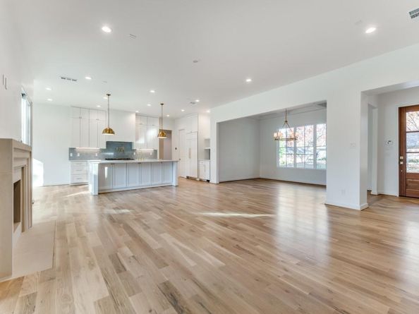 3838  Princess Lane , Dallas Texas 75229