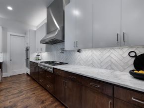 5628  Lindenshire Lane , Dallas Texas 75230