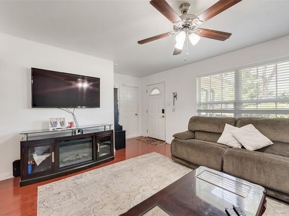 520 E Tyler Street , Richardson Texas 75081