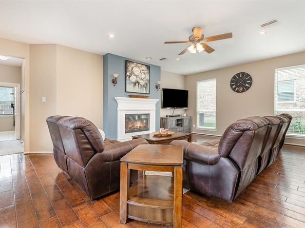 2916  Woods Drive , Plano Texas 75025