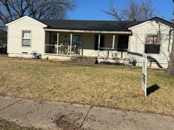 1517  Maple Drive 