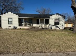 1517  Maple Drive , Garland Texas 75042