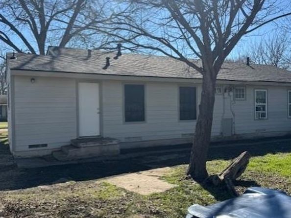 1517  Maple Drive , Garland Texas 75042