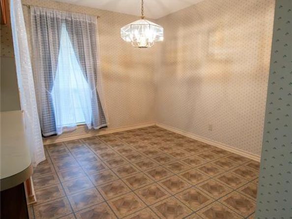 1412  Hyde Park Lane , Arlington Texas 76015