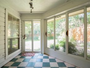 1412  Hyde Park Lane , Arlington Texas 76015