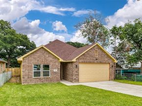 2621  Canton Drive , Fort Worth Texas 76112