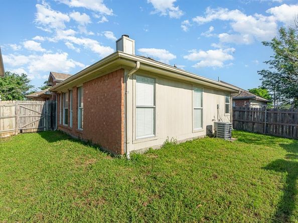 5110  Waltham Court , Garland Texas 75043