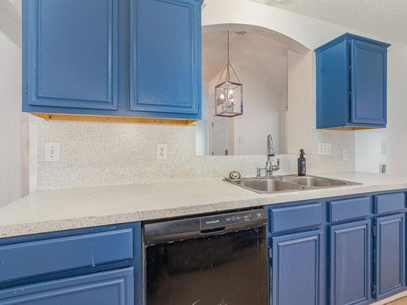 5110  Waltham Court , Garland Texas 75043