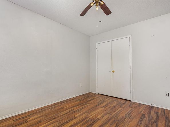 5110  Waltham Court , Garland Texas 75043