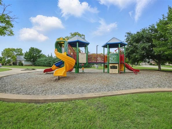 1008  Snowbird Drive , Little Elm Texas 75068