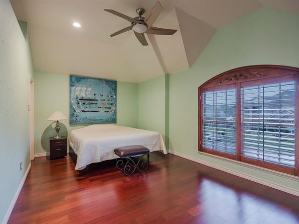 808  Sabona Drive , DeSoto Texas 75115