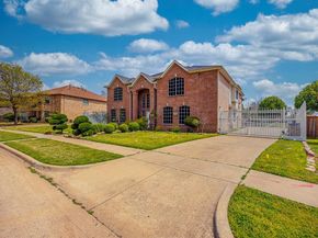 808  Sabona Drive , DeSoto Texas 75115
