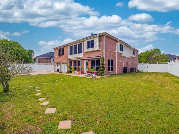 808  Sabona Drive , DeSoto Texas 75115