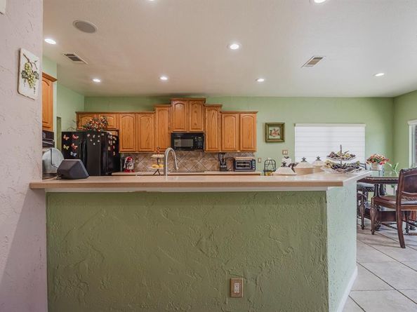 808  Sabona Drive , DeSoto Texas 75115