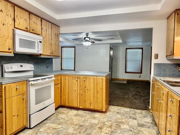 308  Hallvale Drive , White Settlement Texas 76108