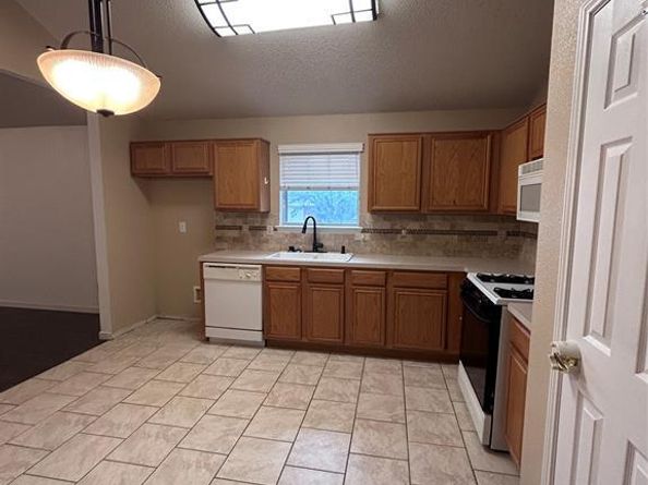 2533  Concina Way , Fort Worth Texas 76108