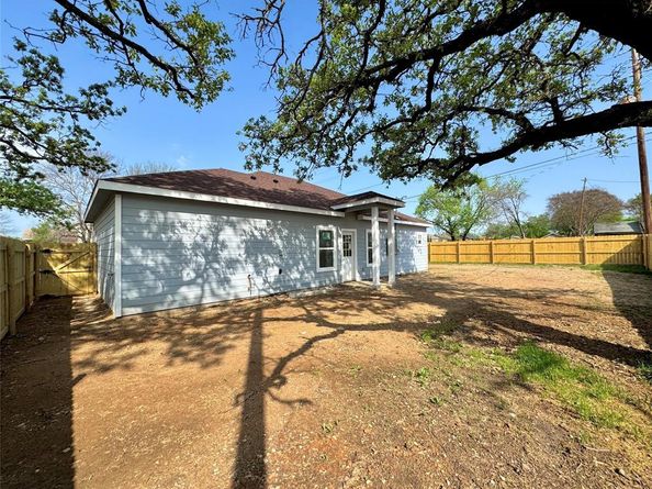 2010  Nantucket Village Drive , Dallas Texas 75217