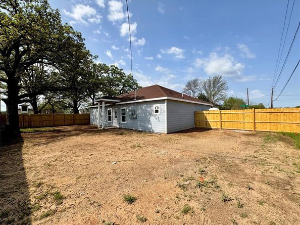 2010  Nantucket Village Drive , Dallas Texas 75217