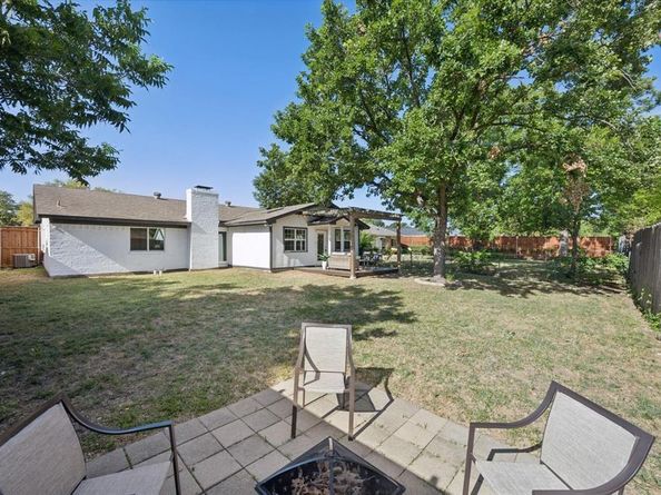 1433  Wagon Wheel Road , Garland Texas 75044