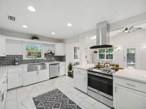 1433  Wagon Wheel Road , Garland Texas 75044