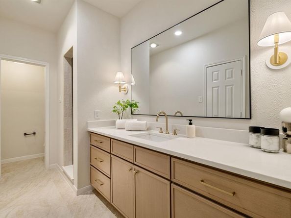 7009  Chevy Chase Avenue , Dallas Texas 75225