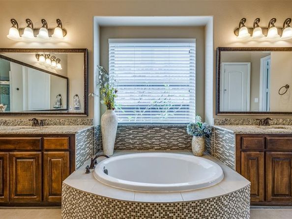 5014  Toledo Bend Drive , Frisco Texas 75033