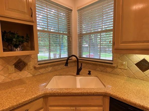 6604  Nantucket Lane , Arlington Texas 76001